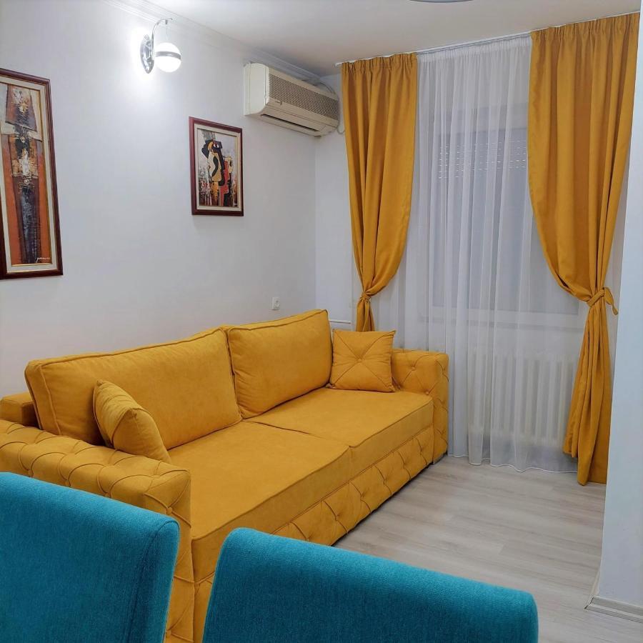 City Lux Square Apartments سكوبجي المظهر الخارجي الصورة